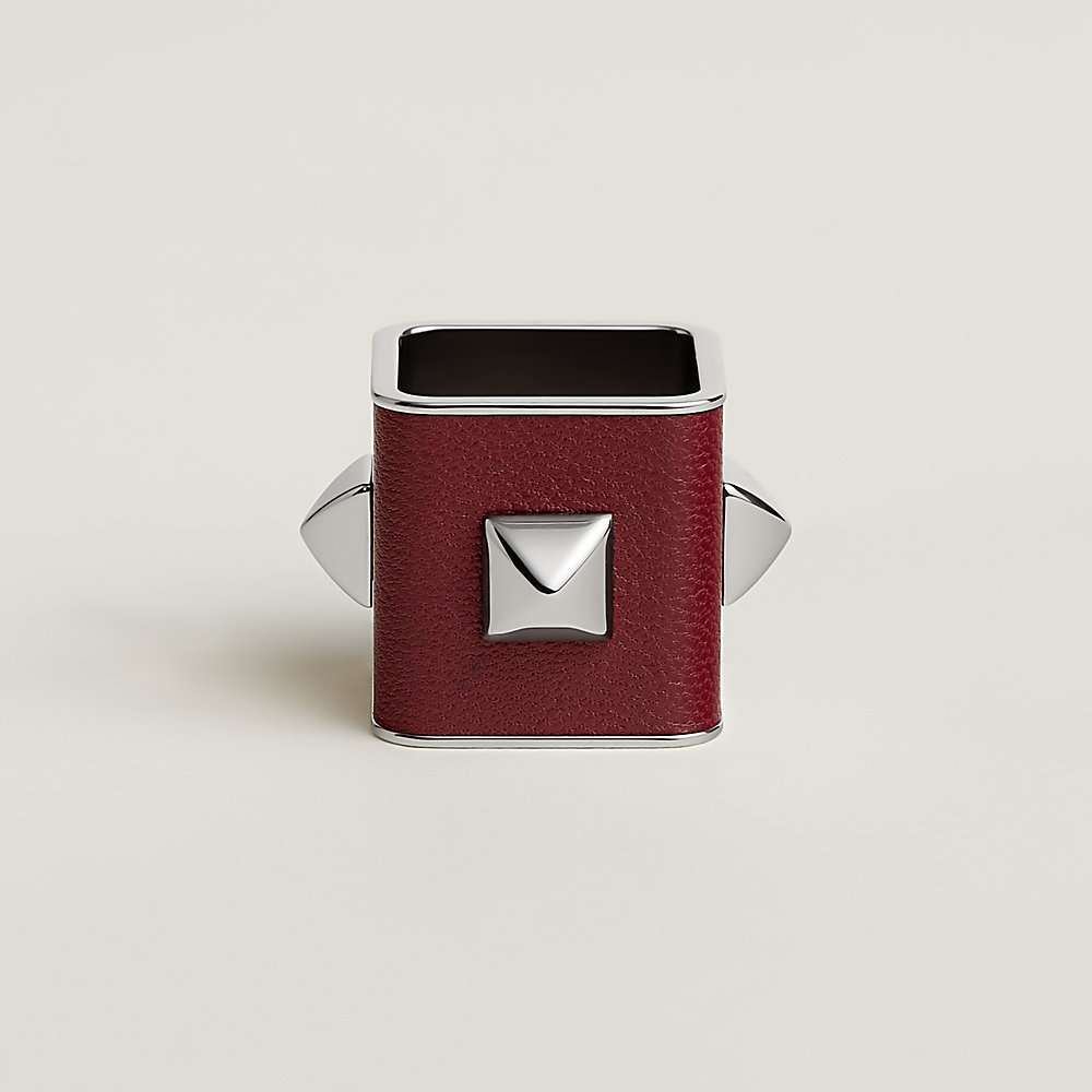 【HERMES】更にアクセントを ☆ Medor Sellier スカーフリング Medor Sellier scarf ring | Hermès USA